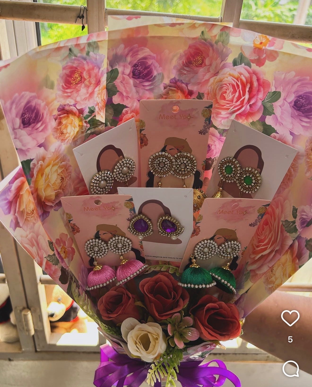 Bouquet for her (Pack of 6 earrings )
