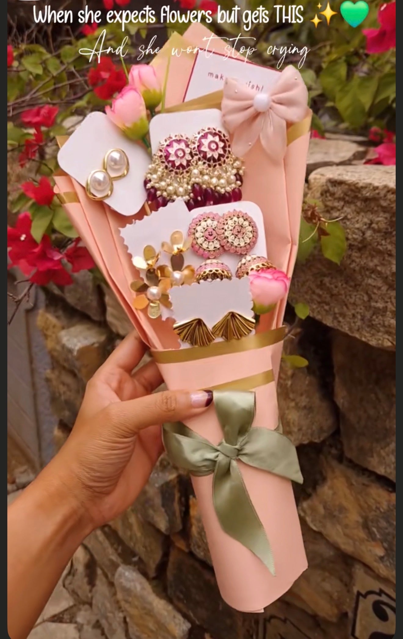 Bouquet for her (Pack of 6 earrings )